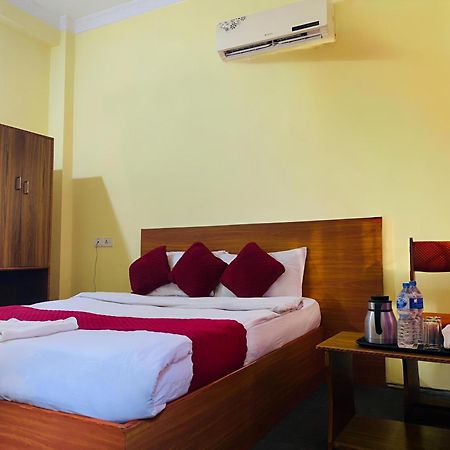 Hotel Daisy Park Bhairāhawā 外观 照片
