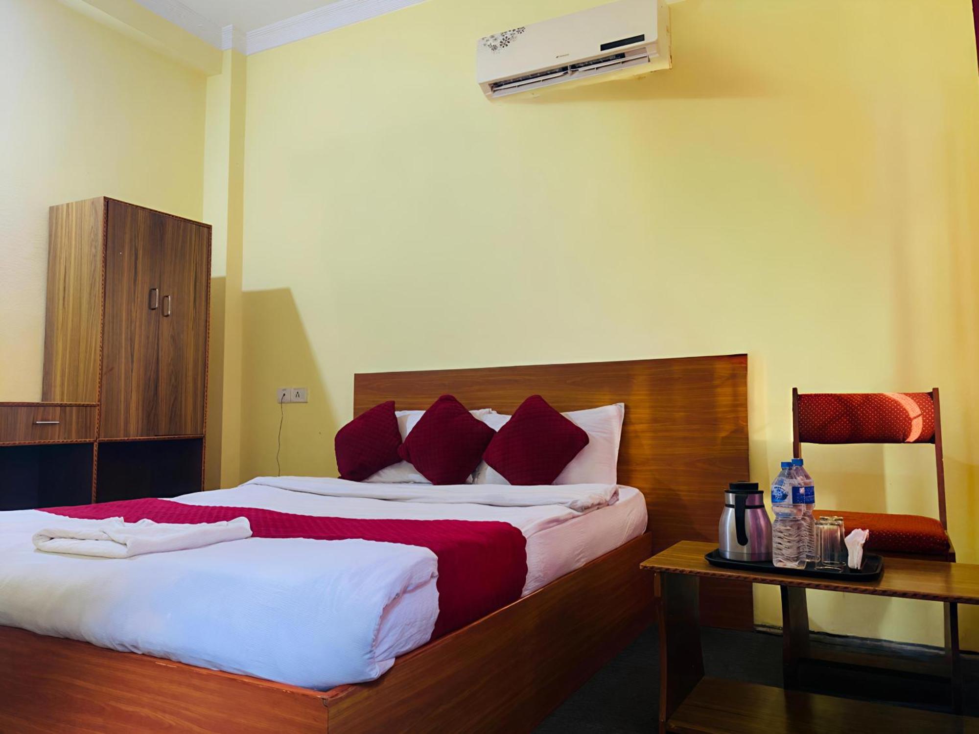 Hotel Daisy Park Bhairāhawā 外观 照片