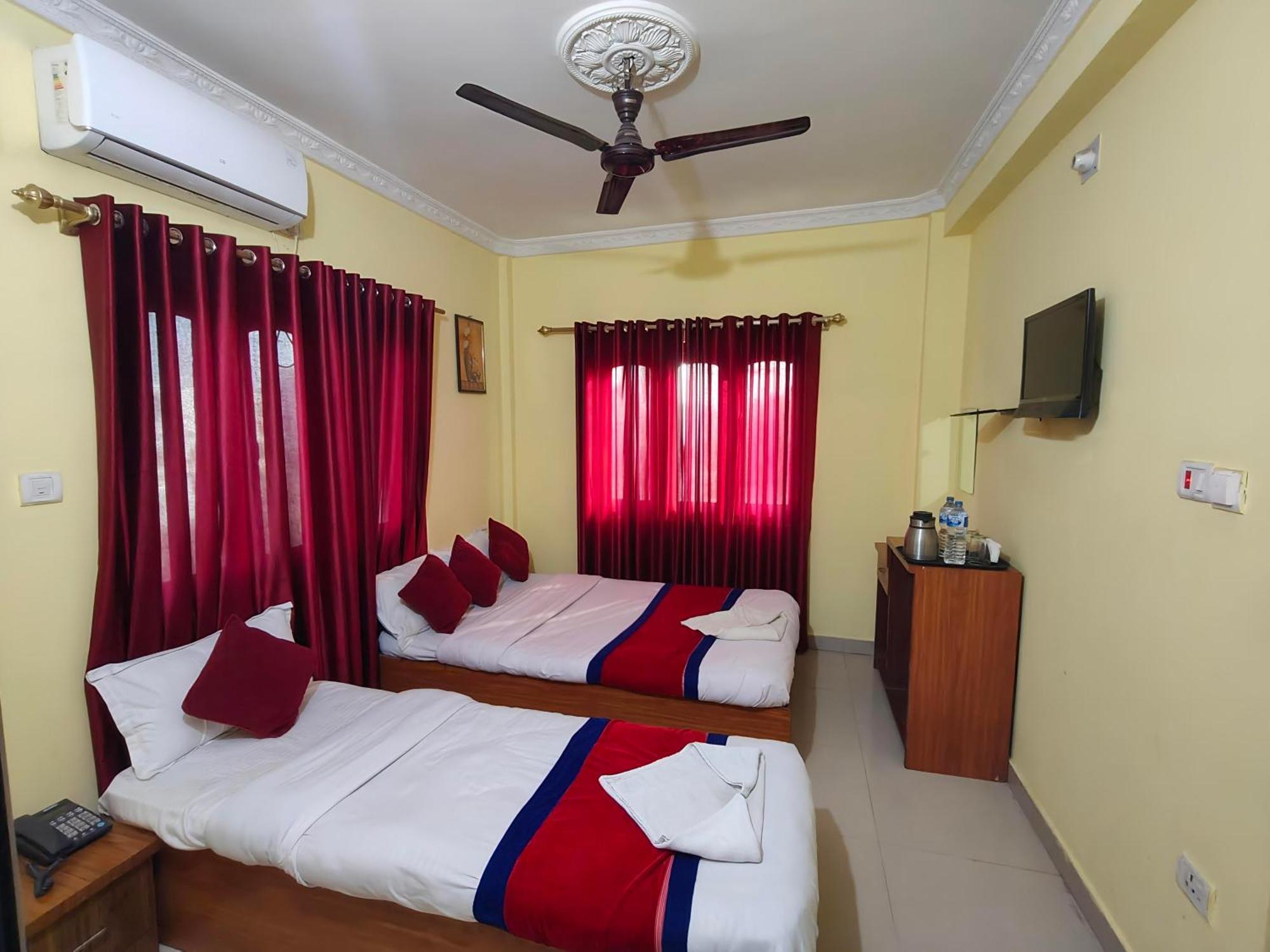 Hotel Daisy Park Bhairāhawā 外观 照片