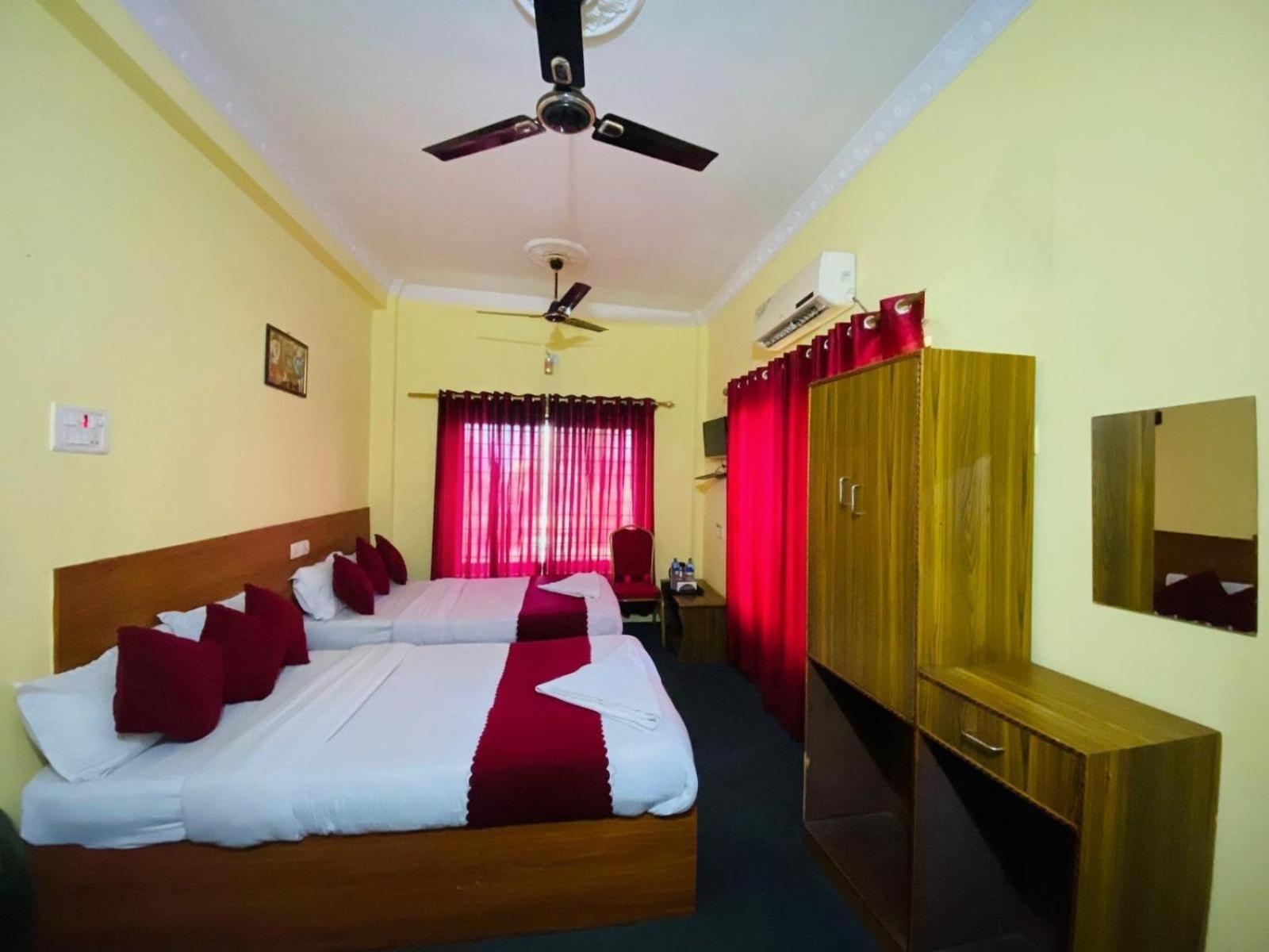 Hotel Daisy Park Bhairāhawā 外观 照片